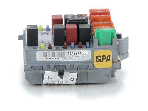 Used Fuse box Fuse box CITROËN JUMPER II Van 2.2 HDi 100 (101 hp) 33926409 33926409