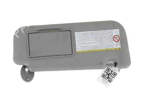 Used Right sun visor TOYOTA YARIS (_P13_) 1.3 (NSP130_, NSP130) (99 hp) 31032216