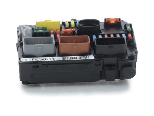 fuse-box-peugeot-207-wa_-wc_-2006-2007-2008-2009-2010-2011-2012-2013-2014-2015-32006436 main image