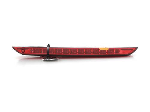 Used Third brake light PEUGEOT 5008 II (MC_, MJ_, MR_, M4_) 1.2 THP (MRHNYH, MRHNYW, MRHNSJ, MRHNSU, MRHNSM) (131 hp) 30049671