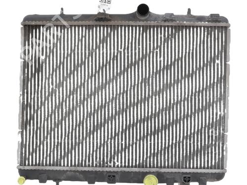 Used Water radiator Water radiator 39461671 39461671