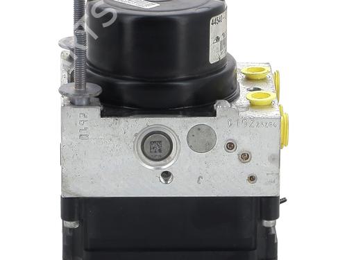 ABS Bremseaggregat TOYOTA YARIS (_P13_) 1.3 (NSP130_, NSP130) | BP29931444M43