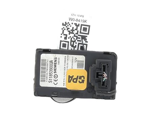 Used Card reader RENAULT SCÉNIC II (JM0/1_) 2.0 (JM05, JM0U, JM1N, JM1U, JM2V) (135 hp) 31057857