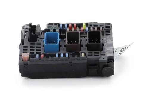 Used Fuse box Fuse box 37456961 37456961