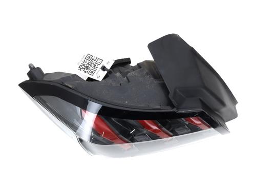 Used Left taillight PEUGEOT 208 II (UB_, UP_, UW_, UJ_) 1.2 PureTech 100 (101 hp) 29296350