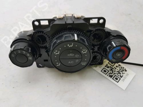 Used Climate control FORD FIESTA VI (CB1, CCN) 1.4 TDCi (68 hp) 13694524