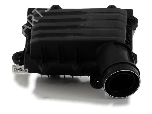 Used Air filter box VW GOLF VIII (CD1, DA1) 1.0 eTSI (110 hp) 24462024