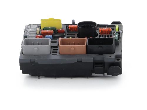 Used Fuse box Fuse box 37627313 37627313