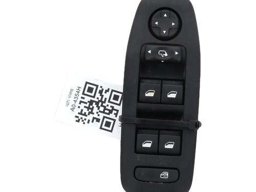 Used Left front window switch Left front window switch PEUGEOT 2008 I (CU_) 1.6 BlueHDi 100 (100 hp) 33685757 33685757