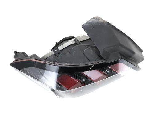 Used Left taillight Left taillight PEUGEOT 208 II (UB_, UP_, UW_, UJ_) 1.2 PureTech 100 (101 hp) 33685405 33685405