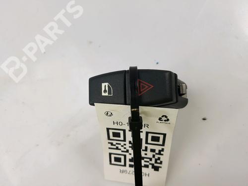 Used Warning switch BMW 5 (E60) 525 d (197 hp) 11186184