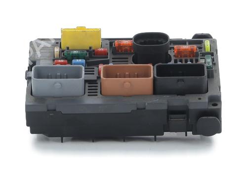 Used Fuse box PEUGEOT 308 SW I (4E_, 4H_) 1.6 HDi (112 hp) 32459944