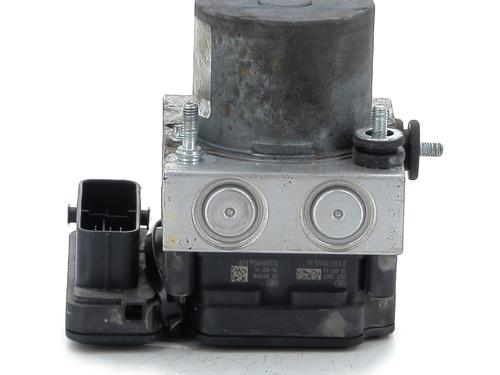 Used ABS pump ABS pump RENAULT MASTER III Van (FV) 2.3 dCi 110 FWD (FV0R, FV0W, FV1A) (110 hp) 33973256 33973256
