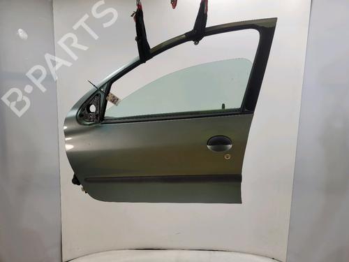 Dør venstre foran PEUGEOT 206 Hatchback (2A/C) 1.4 i (75 hp) 29171884