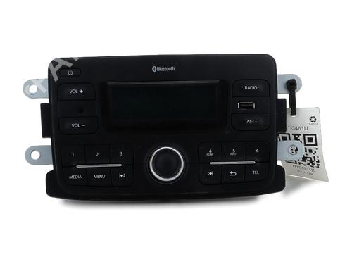 Used Radio Radio DACIA SANDERO II 1.0 SCe 75 (B8JC, B8JD, B8NC) (73 hp) 32717470 32717470