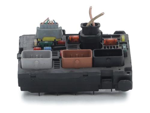 Used Fuse box PEUGEOT 308 I (4A_, 4C_) 2.0 HDi (136 hp) 31913737