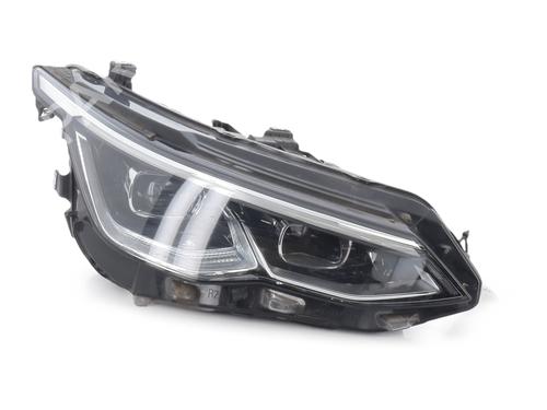 Used Right headlight Right headlight VW GOLF VIII (CD1, DA1) 1.5 eTSI (150 hp) 40034847 40034847