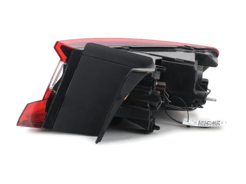 Venstre Baklys RENAULT MEGANE IV Hatchback (B9A/M/N_) 1.6 dCi 130 (B9A4) | BP28366151C34 