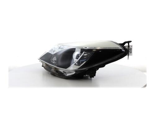 Used Left headlight TOYOTA YARIS (_P13_) 1.5 Hybrid (NHP130_) (101 hp) 29381116
