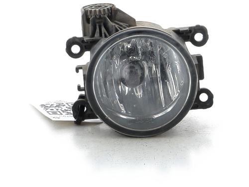 right-front-fog-light-renault-kadjar-ha_-hl_-2015-34231190 main image