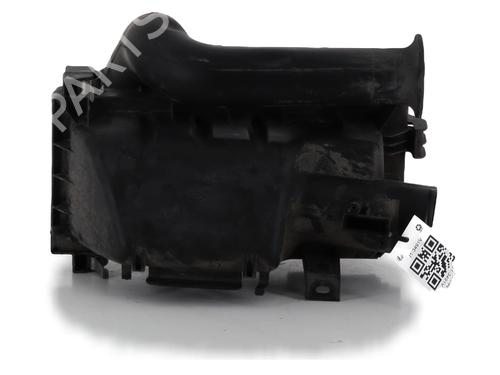 Box scatola filtro aria TOYOTA YARIS (_P13_) 1.4 D (NLP130_, NLP130) (90 hp) 31180568