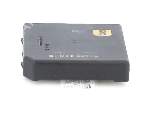 Used Fuse box Fuse box 39223752 39223752