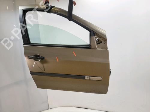 Portier rechts voor RENAULT CLIO III (BR0/1, CR0/1) 1.5 dCi (75 hp) 31032451