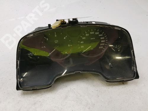 Used Instrument cluster OPEL ZAFIRA A MPV (T98) 2.2 DTI 16V (F75) (125 hp) 10755599