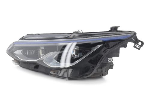 left-headlight-vw-golf-viii-cd1-da1-2019-40521148 main image