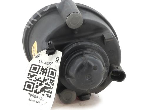 Farol Nevoeiro frente direito RENAULT SCÉNIC I MPV (JA0/1_, FA0_) 1.9 dCi (JA05, JA1F) (102 hp) 27857644