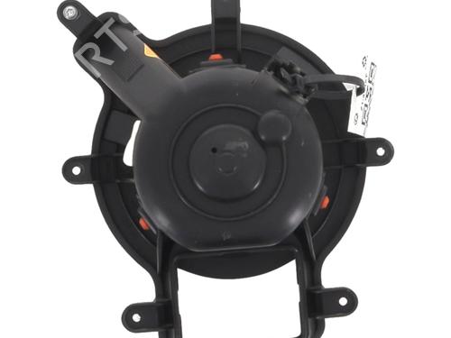 Used Heater blower motor PEUGEOT 5008 (0U_, 0E_) 1.6 HDi (110 hp) 31938098