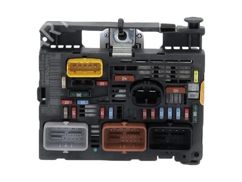 Fuse box PEUGEOT 308 I (4A_, 4C_) 1.6 HDi | BP29930592E1