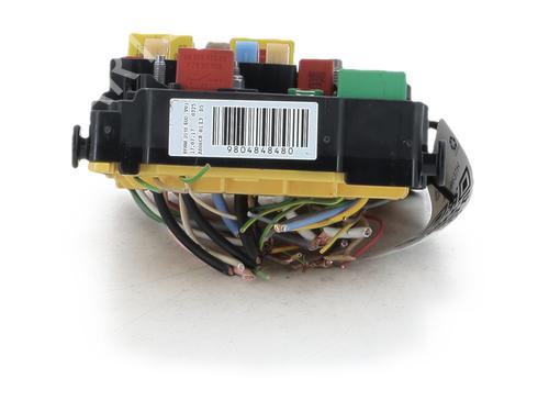 Used Fuse box Fuse box 39422051 39422051