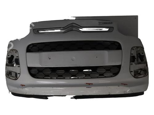 Pare-chocs avant CITROËN C3 II (SC_) 1.4 VTi 95 (95 hp) 33159821