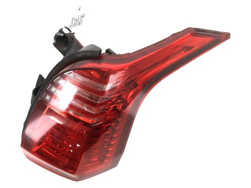 Used Right taillight PEUGEOT 5008 (0U_, 0E_) 2.0 HDi 150 / BlueHDi 150 (150 hp) 28505834