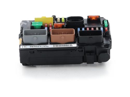 Used Fuse box Fuse box 37709864 37709864