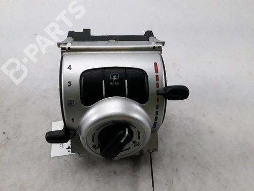AC Styreenhet / Manøvreringsenhet SMART FORTWO Coupe (451) 1.0 (451.330, 451.334) (61 hp) 11953504