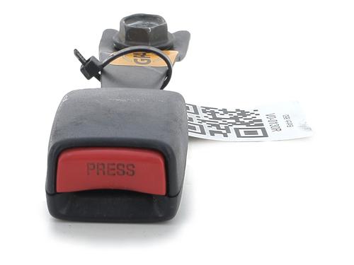 Used Seat buckle MITSUBISHI L200 / TRITON (KA_T, KB_T) 2.5 DI-D 4WD (KB4T) (136 hp) 27911079