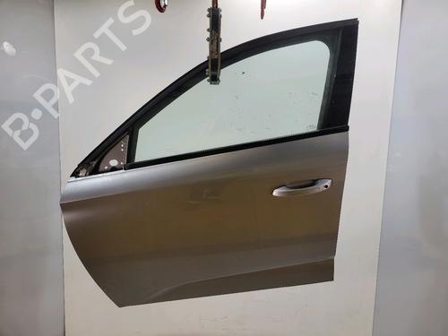 Used Left front door PEUGEOT 308 III (FB_, FH_, FP_, F3_, FM_) Hybrid 180 (F3DGXT, F3DGMH) (181 hp) 31373340