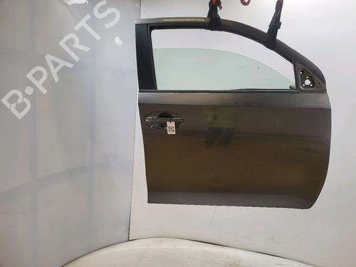 Porta frente direita TOYOTA URBAN CRUISER (_P1_) 1.4 D-4D (NLP110_, NLP110R) (90 hp) 32310433
