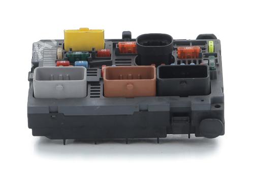fuse-box-citroen-c4-i-lc_-2004-2005-2006-2007-2008-2009-2010-2011-2012-2013-2014-31876367 main image