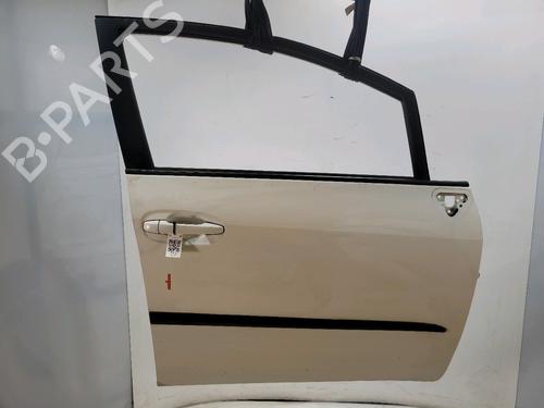 Used Right front door TOYOTA VERSO (_R2_) 1.6 D4-D (WAR20_) (112 hp) 32355854