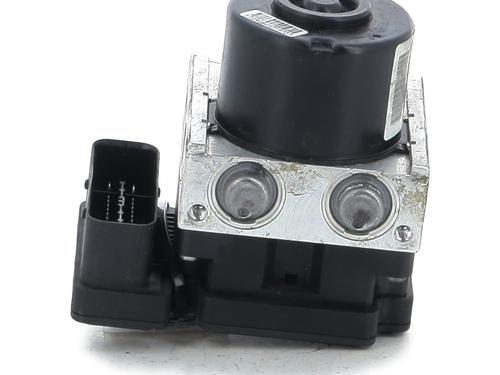 Used ABS pump PEUGEOT 206+ (2L_, 2M_) 1.4 i (2LKFWA, 2MKFWA) (75 hp) 33111016