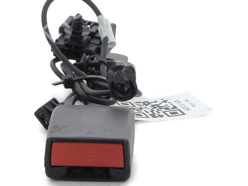 Used Seat buckle RENAULT MASTER III Van (FV) 2.3 dCi 150 FWD (FV0F, FV03, FV09) (150 hp) 29218844