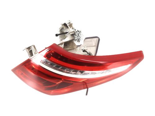 right-taillight-citroen-c4-picasso-i-mpv-ud_-2006-2007-2008-2009-2010-2011-2012-2013-2014-2015-32077124 main image
