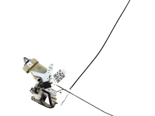 Vergrendeling rechts voor TOYOTA YARIS (_P1_) 1.3 (NCP10, SCP12_) (86 hp) 33111041