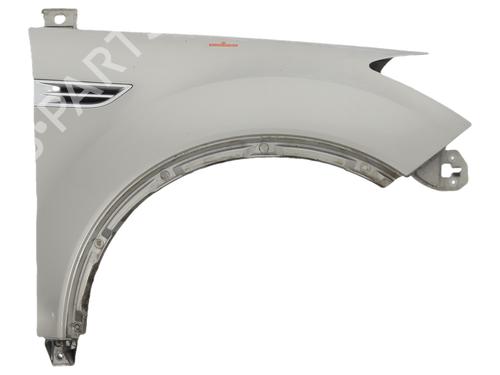 Used Right front fenders Right front fenders 37658099 37658099