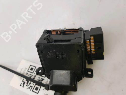 Switch HYUNDAI TUCSON (JM) 2.0 CRDi All-wheel Drive | BP13673954I30