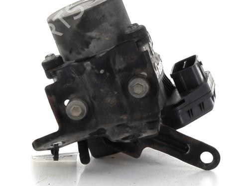 Used ABS pump TOYOTA URBAN CRUISER (_P1_) 1.4 D-4D 4WD (NLP115_, NLP115R) (90 hp) 31866285