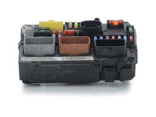 fuse-box-citroen-c3-ii-sc_-2009-32694013 main image